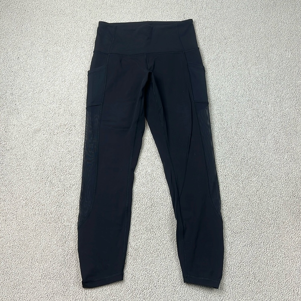 Lululemon Leggings Black Mesh Paneling with Ruche Ankle Seams Womens Size 8 Yoga